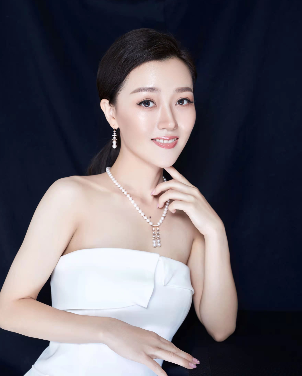 2022青年歌唱家杨慧方任聘贵州凯里学院声乐客座教授