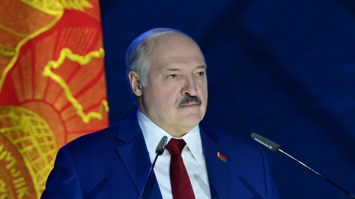 白俄罗斯总统卢卡申科：不让敌人从后方袭击俄军