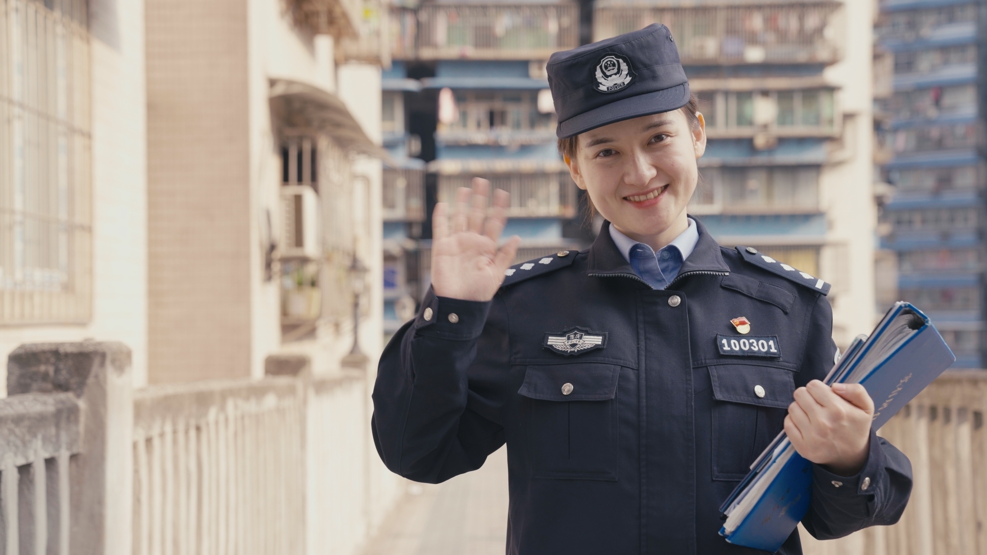 致敬了不起的她盛开在渝中公安一线的美丽警花