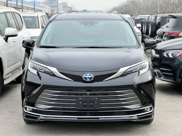 2021款丰田塞纳四驱商务现车优惠酬宾