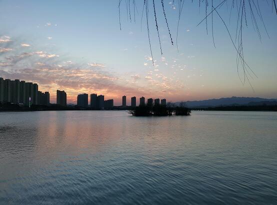 九江武宁县水光潋滟霞映小城组图