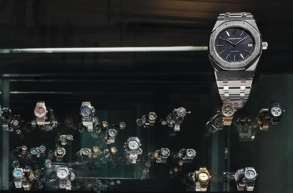 去经销商化的爱彼在2021年增长引人瞩目。