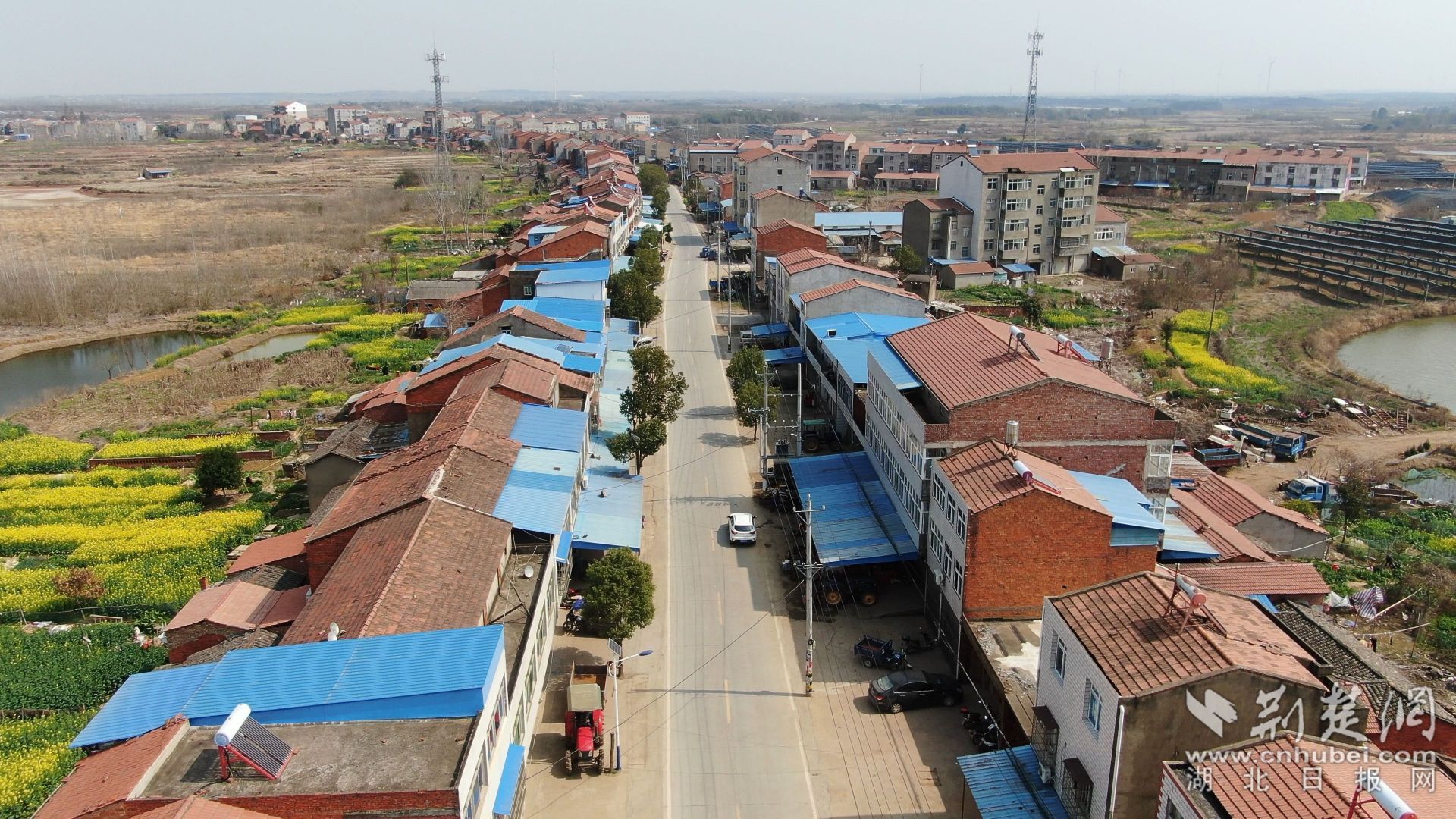 安陆市巡店镇洪山新村.记者鲁伟龙 摄