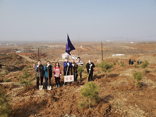 春风吹绿树布绿正当时——中国电信秦皇岛卢龙分公司积极参与植树活动