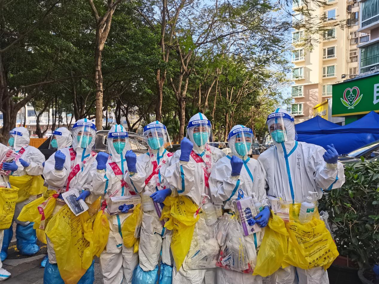 深圳按下“慢行键” 这群人却按下“加速键”