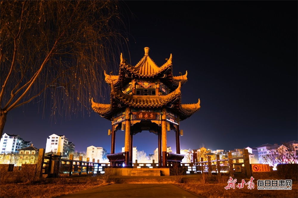 敦煌党河风情线夜景