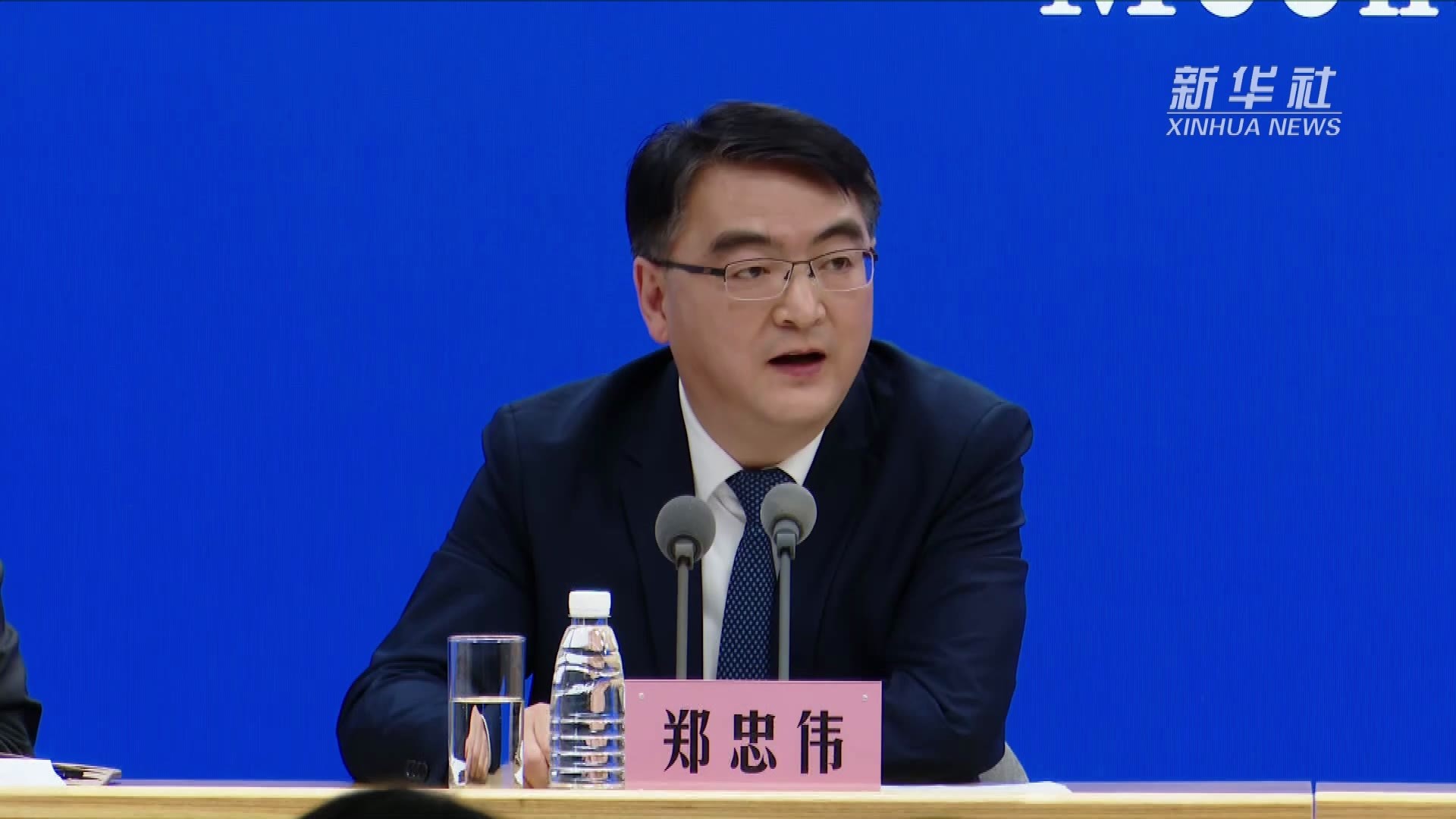 郑忠伟中国新冠病毒疫苗研发工作始终处于全球第一方阵