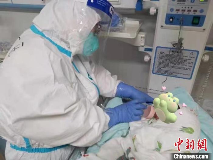 深圳一名新冠肺炎确诊产妇顺利分娩产下健康女婴