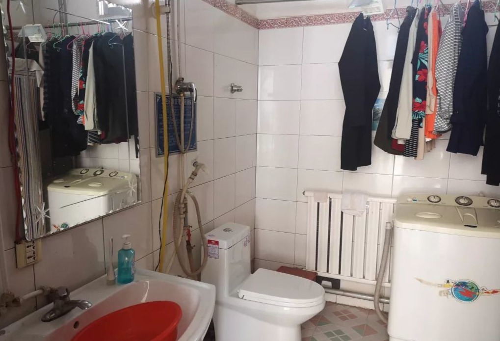 农户水冲式厕所 （金川区委宣传部供图）