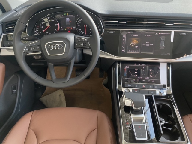 21款奥迪q7现车爆降54万提现车