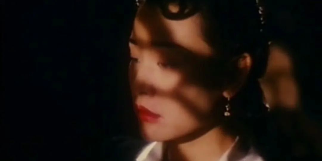 电影《红玫瑰与白玫瑰》
