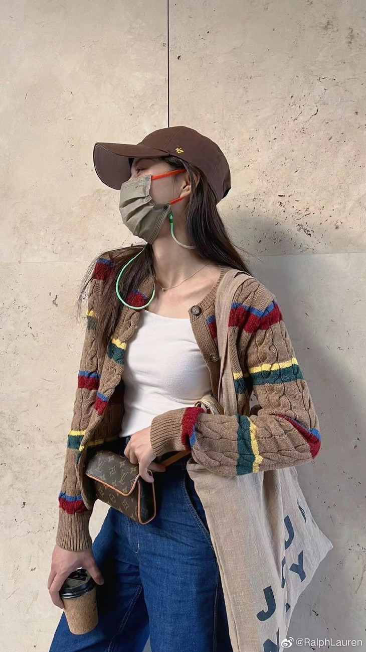 用一件麻花毛衣换小红书100个赞!