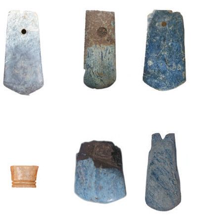 黄山新石器时代遗址出土屈家岭文化玉钺