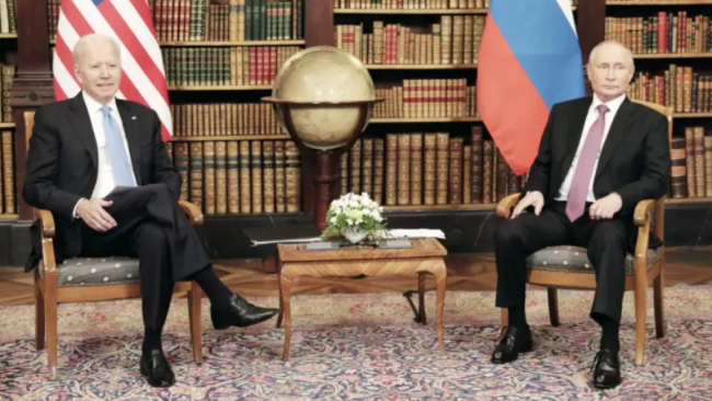 俄外交部突然召见美国大使 警告俄美处于“断交边缘”