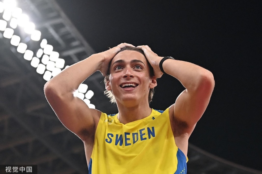 地球上跳的最高的人:拒绝为美国队出战 四次刷新世界纪录