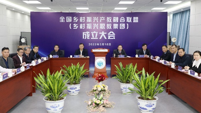 大学怎么当选团支书 85A5153FACB6274E4554181E37DB69D3FD74D6C8_size101_w696_h392.jpg