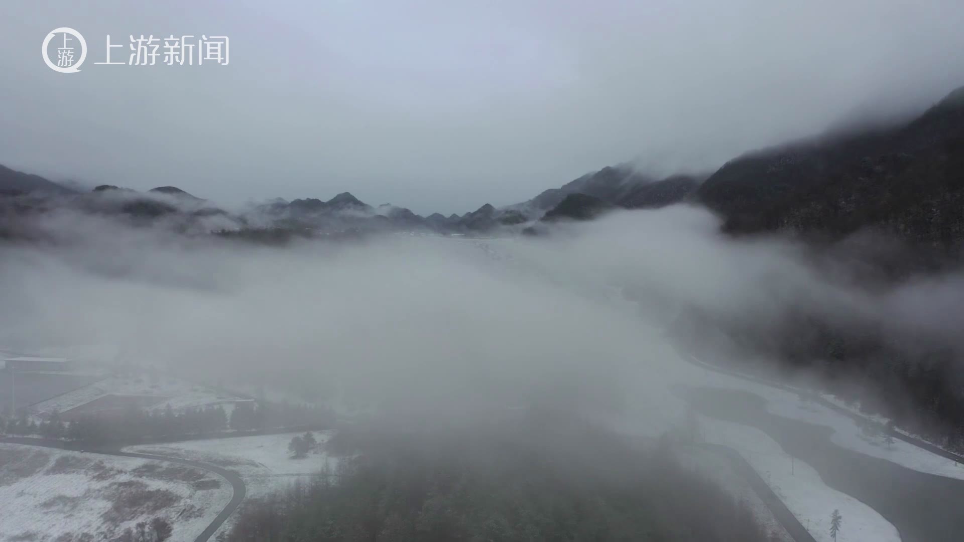 画面巨美！重庆巫溪迎春雪