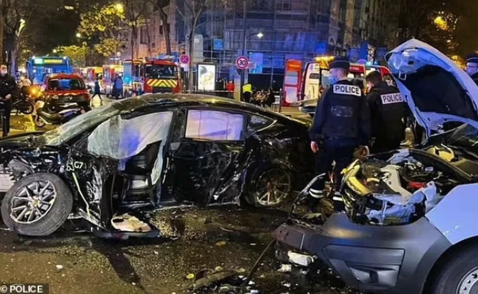 Model 3致命事故现场