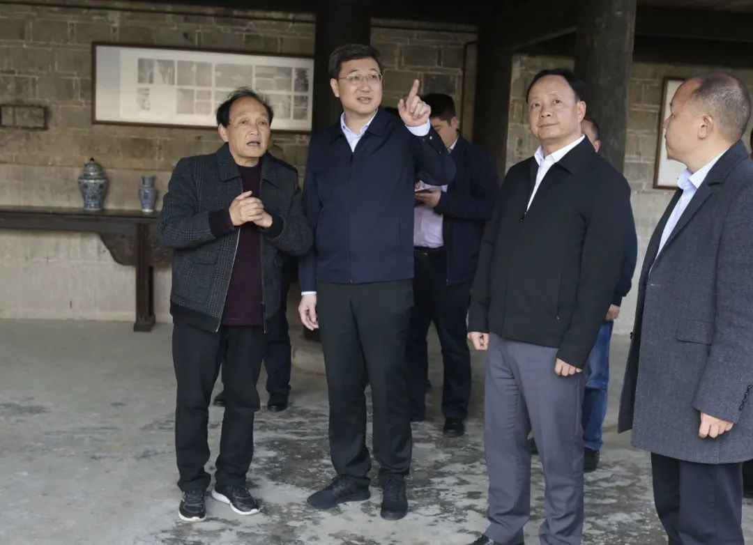 涪陵区委书记王志杰做好春耕生产为粮食丰收打下坚实基础