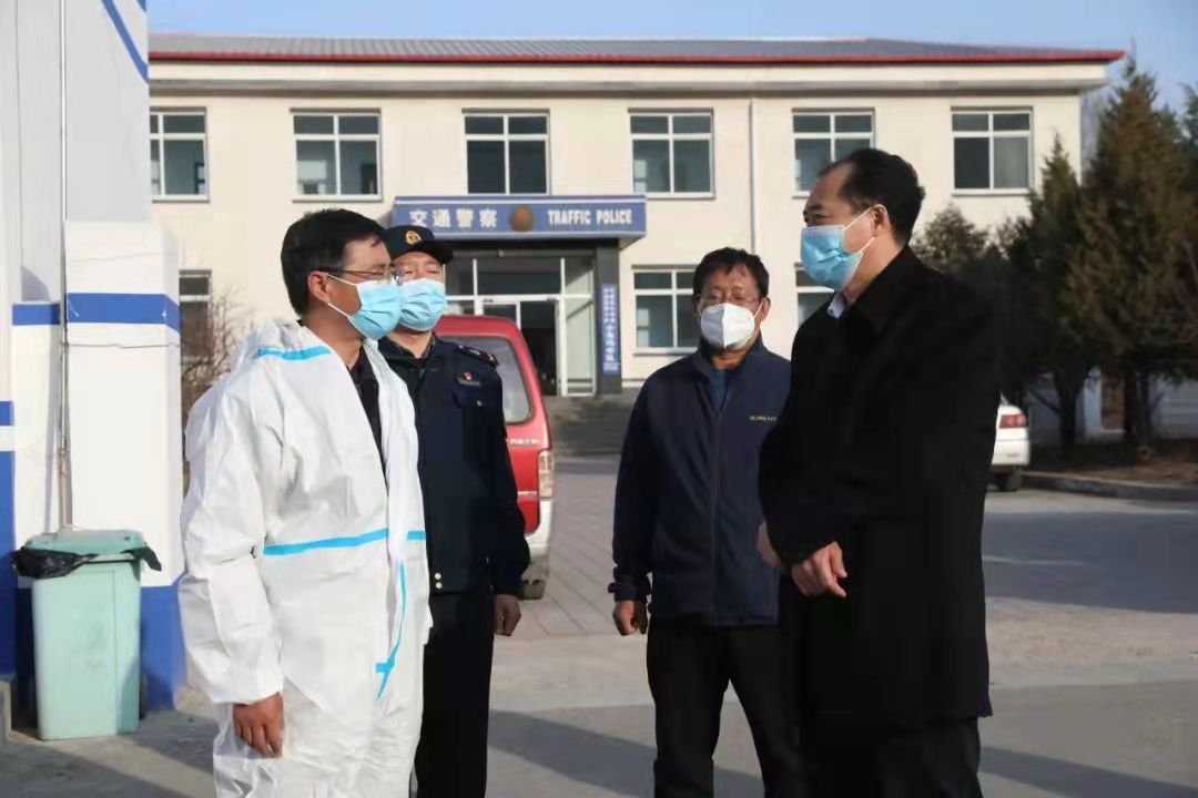 平泉市委书记督导检查疫情防控工作