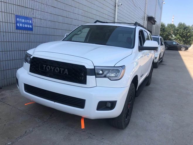 21款丰田红杉国六来袭v8性能钜惠来袭