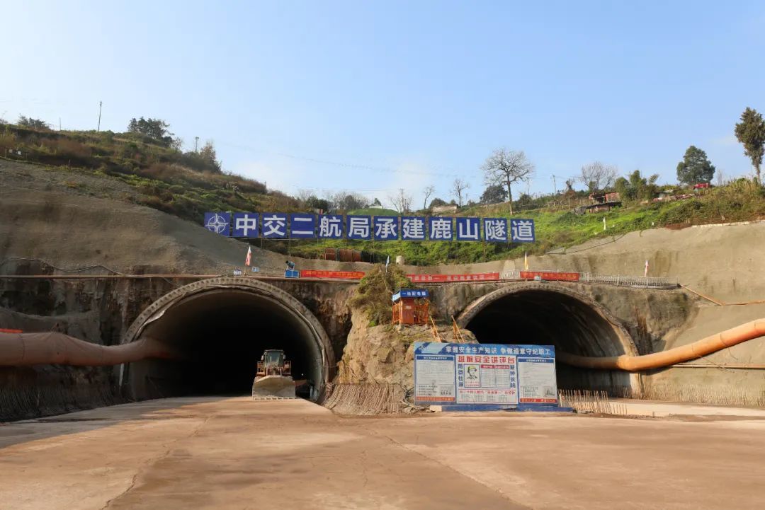 渝北鹿山隧道的位置图片