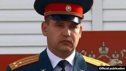 维塔利·格拉西莫夫少将，拍照时任上校