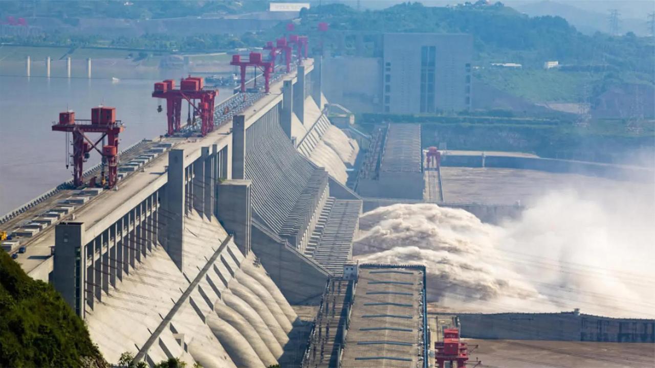 三峡不算啥，中国基建实力超乎想象，这3项超级工程令西方失色