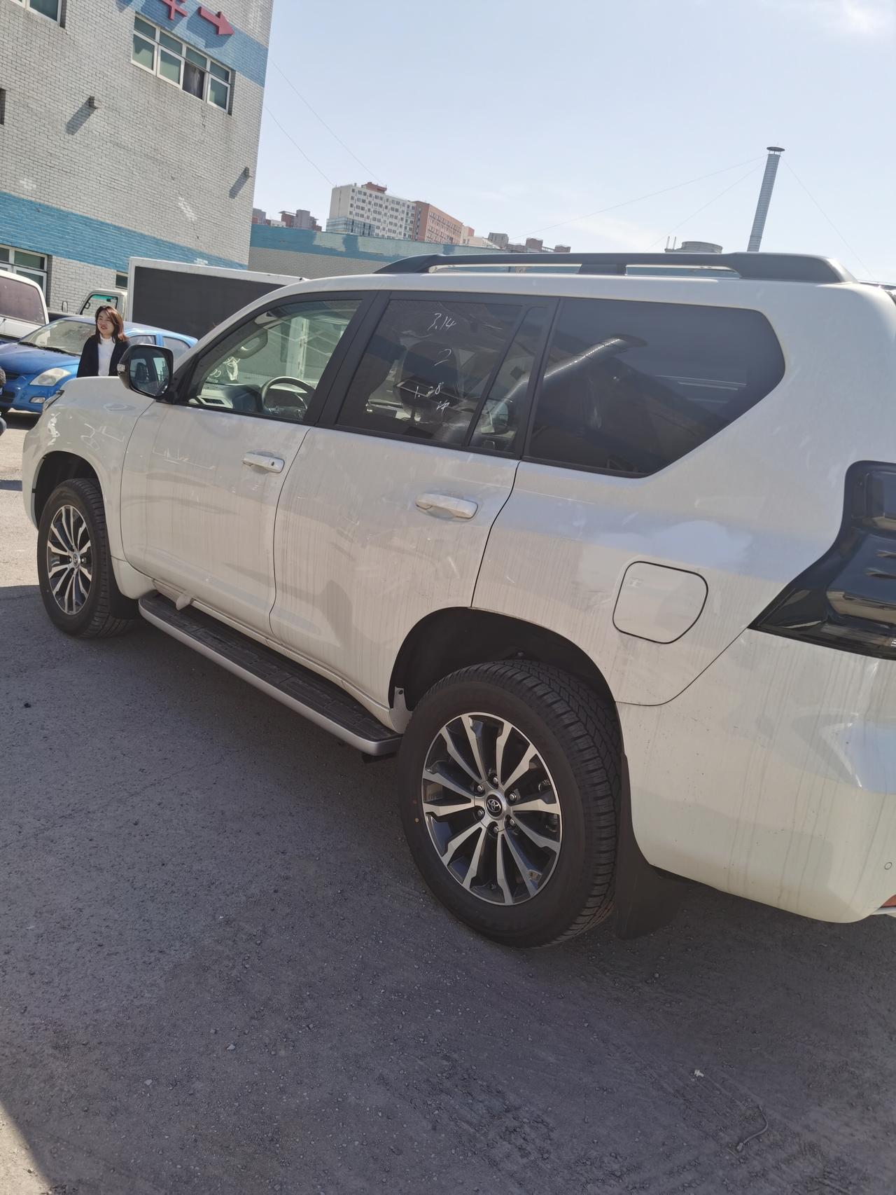 21款柴油霸道2800国六b动力十足86万