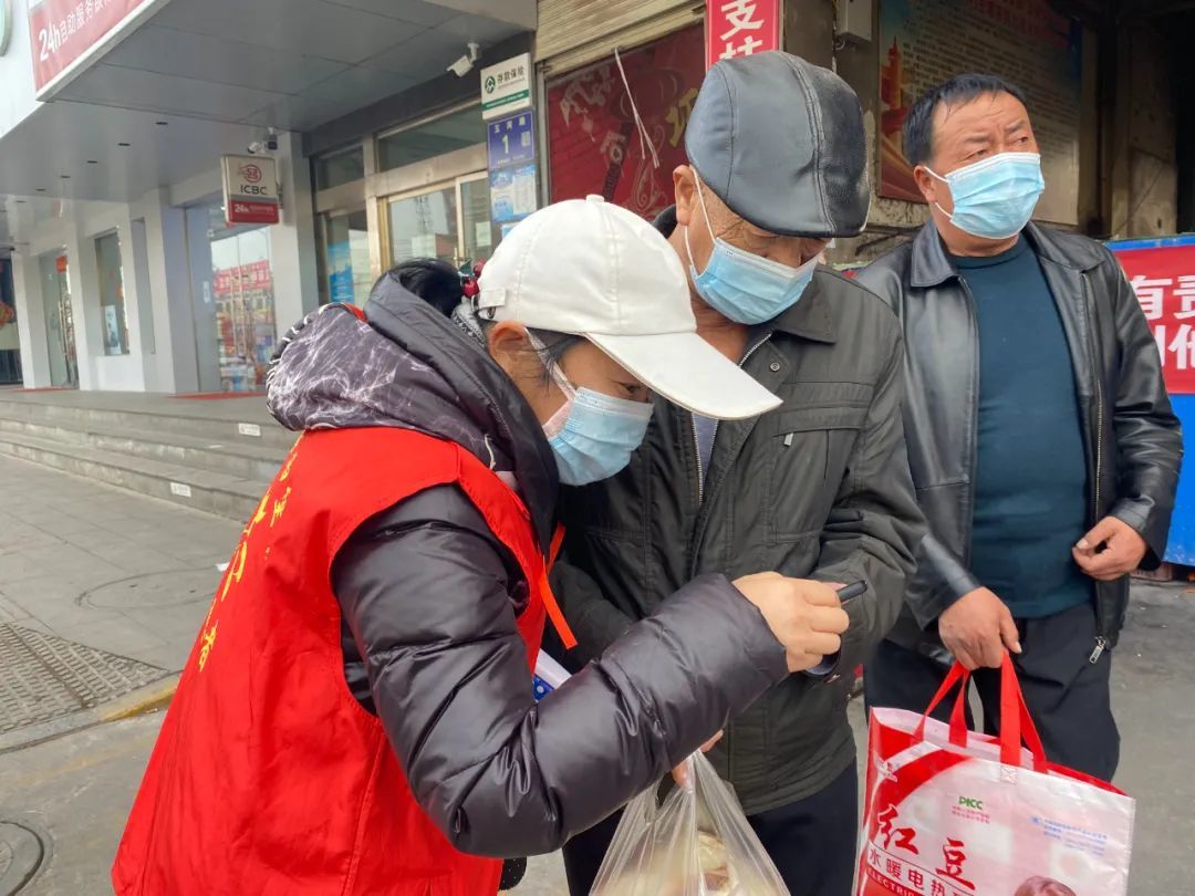 金昌守好社区防疫门疫情防控不松劲