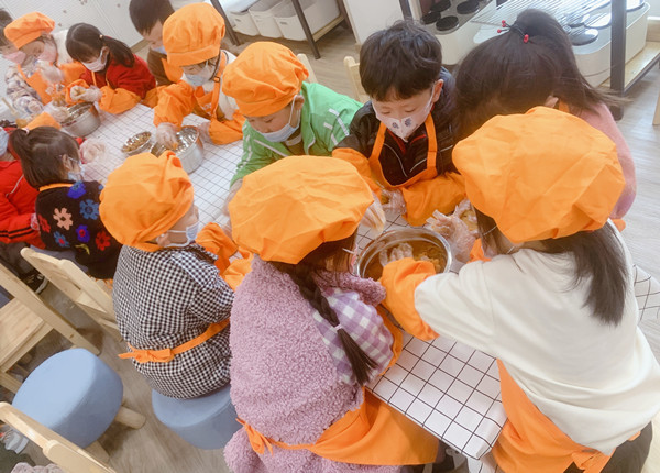 肥東縣龍塘幼教集團中海城幼兒園開展薯與你美食製作品嚐活動