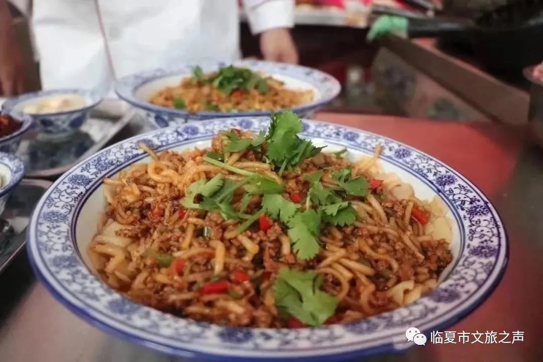 这些飘香的面食，承载着临夏人难以割舍的情怀……