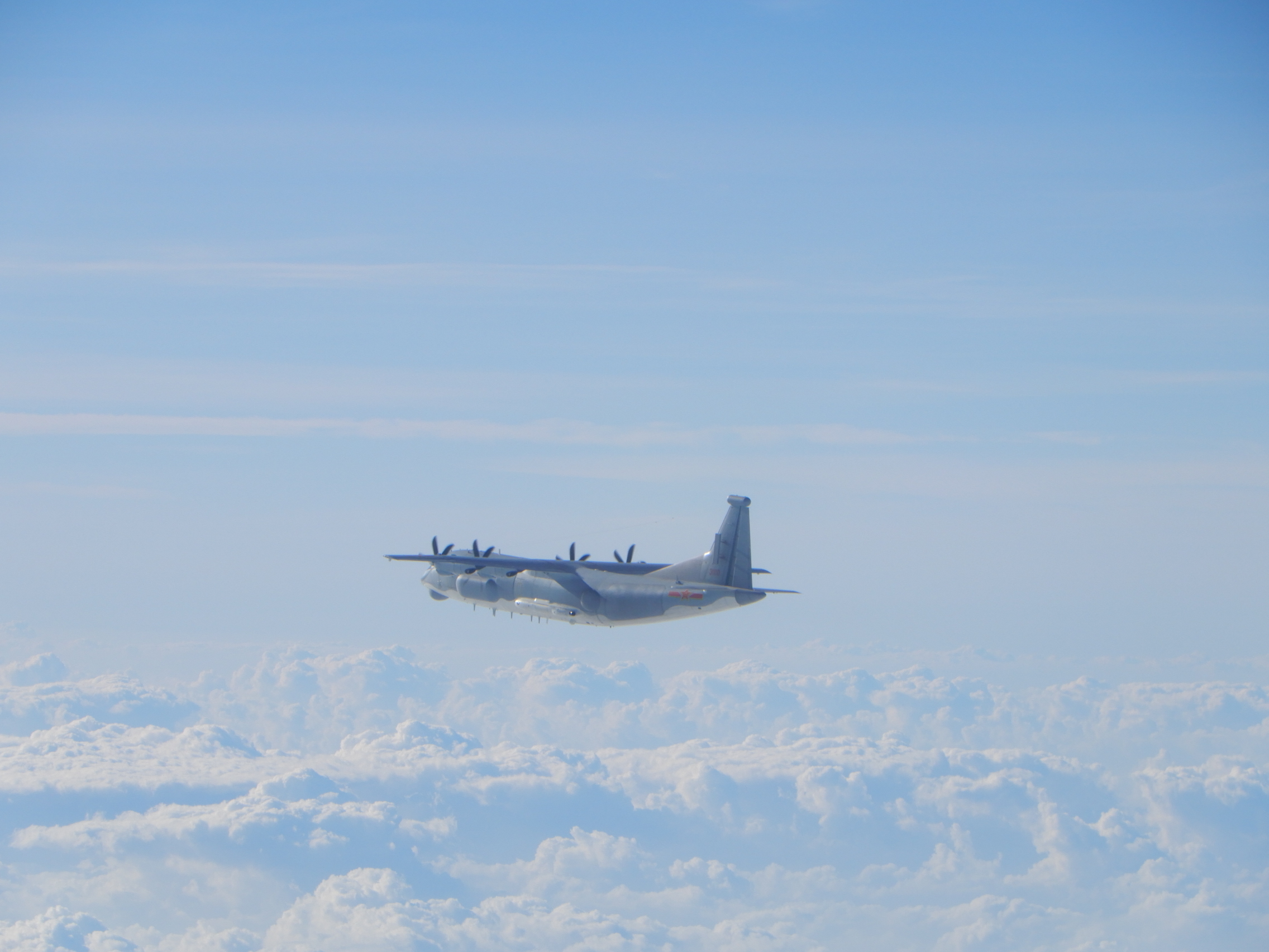 å㨦˜²åŠ¡ƒ—7æ—¥æ™šå‘å¸ƒçš„£æ”¾å†›¿-9€šä¿¡å¯¹æŠ—æœºåŒåž‹æœºç…ç‰‡