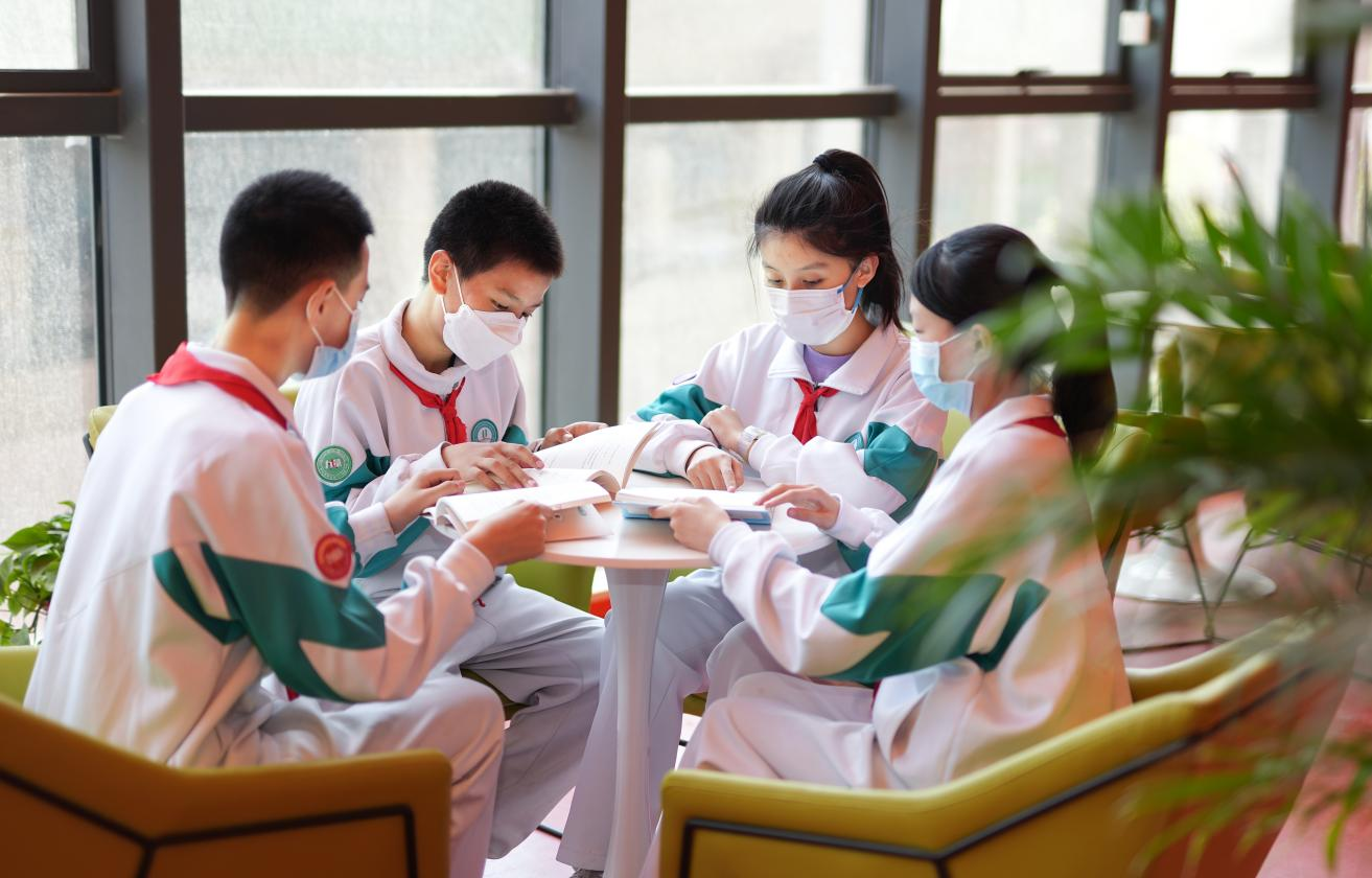组建学生成长共同体高新区这所学校别样小组合作成效显著