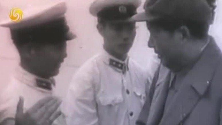 走近中国第一艘核潜艇的诞生，毛泽东曾提出：一万年也要造出核潜艇