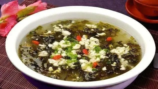 趁春光正盛，一起向美好出发吧