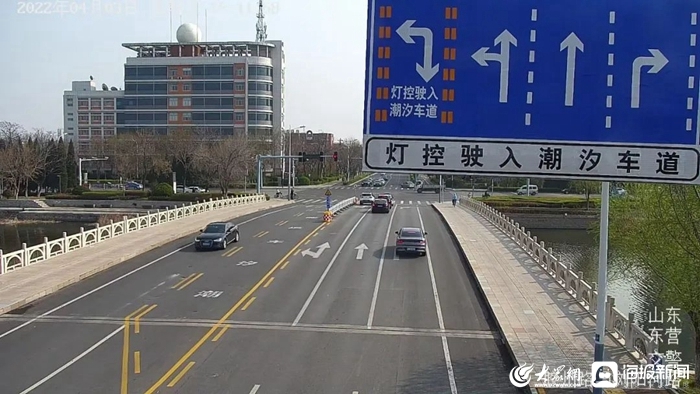 東營黃河路與膠州路路口的潮汐車道怎麼走記者帶你瞭解