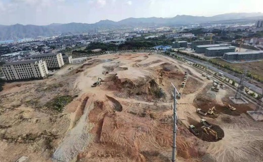 项目开工之初山地