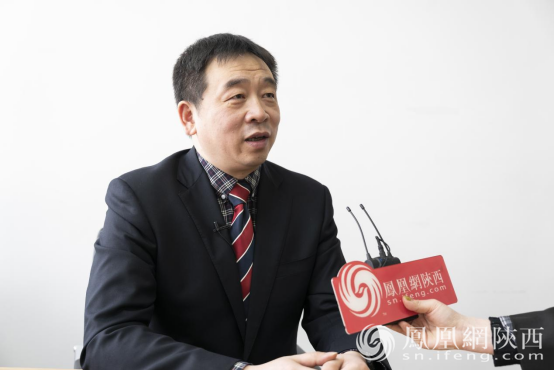 杨海宁部长介绍秦汉城功能区取得的改革创新成果