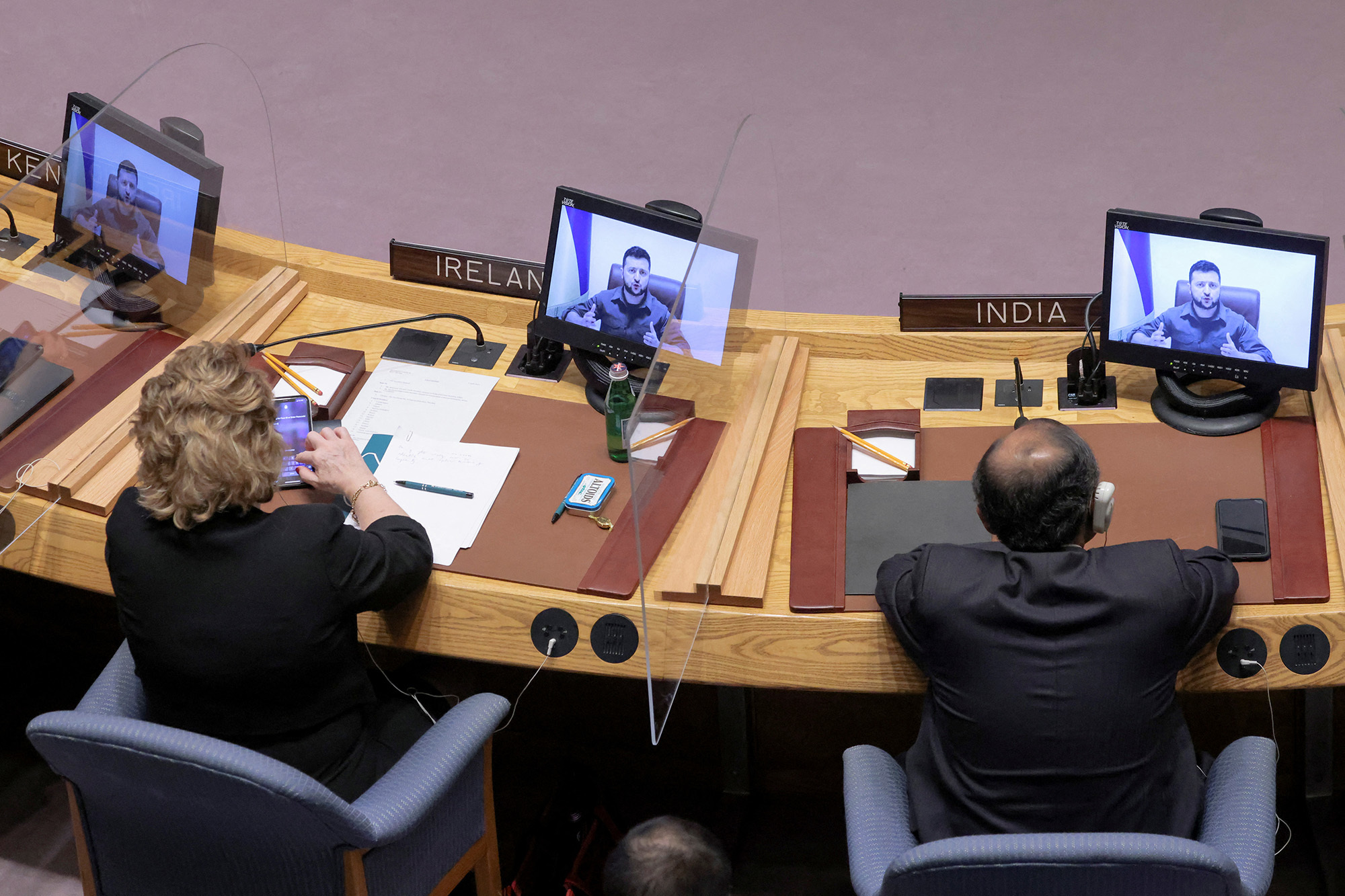 泽连斯基联合国安理会再谈布恰事件 俄方代表否认