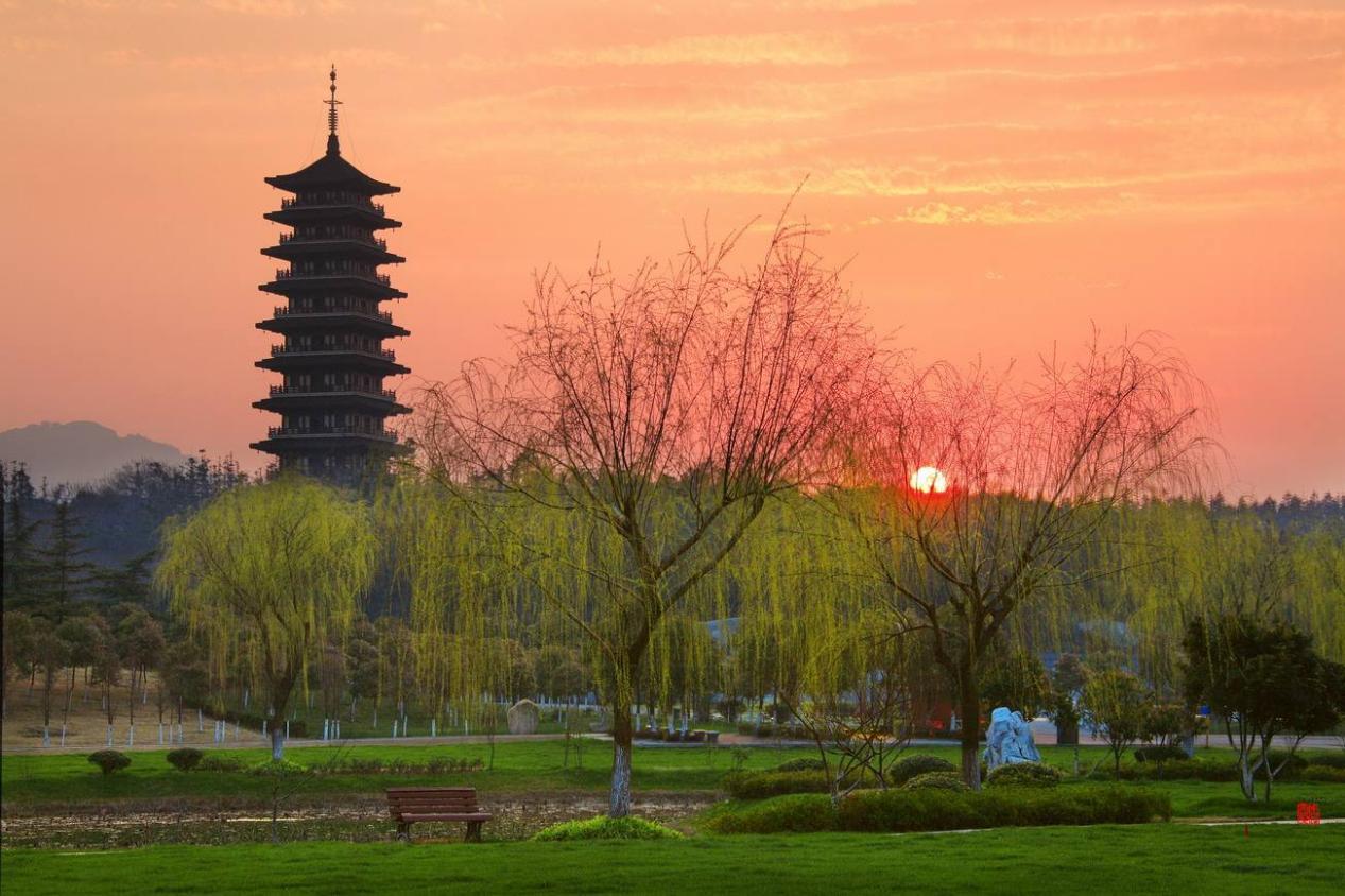 琳琅无锡景一曲动江南②山水自娱人宜兴多畅意