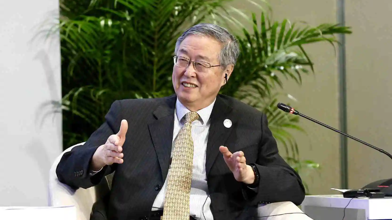 周小川：在全球经济复苏中，中国扮演了正面、积极的角色