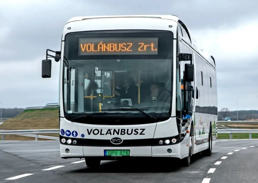 比亚迪获匈牙利最大纯电动大巴订单 预计2022年年底交付 