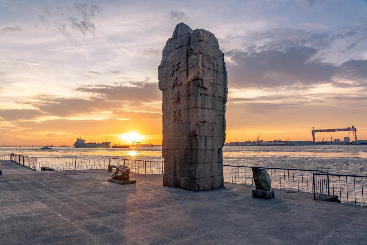 琳琅无锡景一曲动江南①烟生极浦色菱歌醉江阴