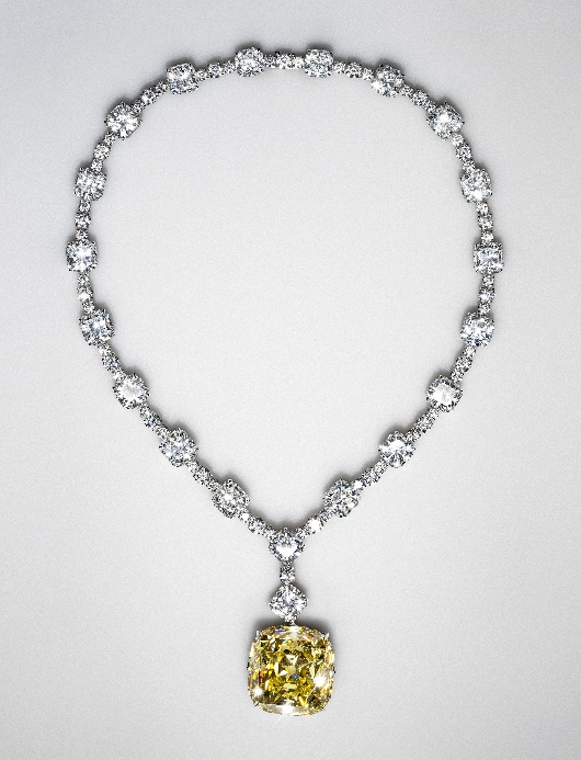 “The Tiffany Diamond”蒂芙尼传奇黄钻，查尔斯·路易斯·蒂芙尼（Charles Lewis Tiffany）于1878年购得，并于2012年镶嵌于白钻项链