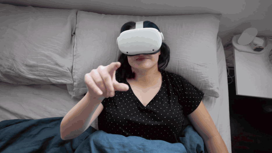 博主体验戴VR在元宇宙生活一天