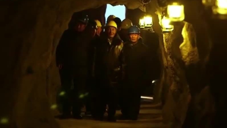 可可托海矿区最早的开采史可上溯到1792年，这些功臣们为国家奉献了一生