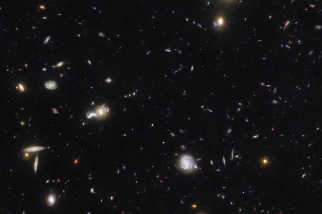 奇特，在遥远的早期宇宙中发现了一个独特的物体