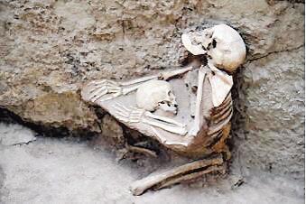 喇家遗址母子遗骸
