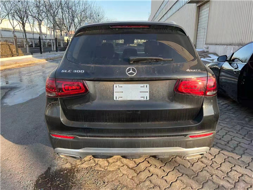 2021款墨版奔驰glc300国六手续齐全报价